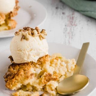 Apple Crumble Cake with Ice Cream